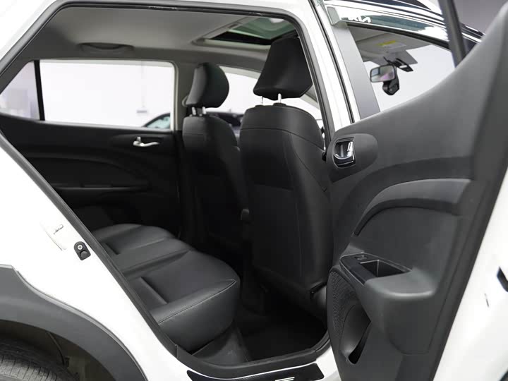 Фото 20 - Kia KX1