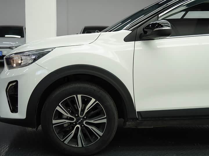 Фото 8 - Kia KX1