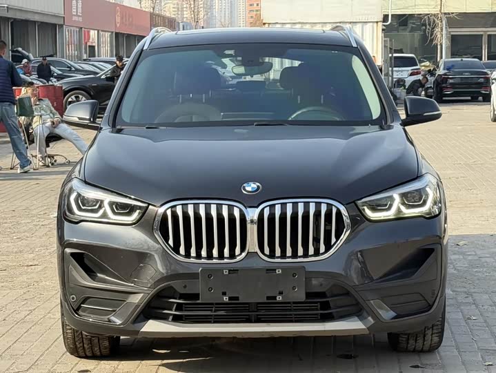 Фото 2 - BMW X1