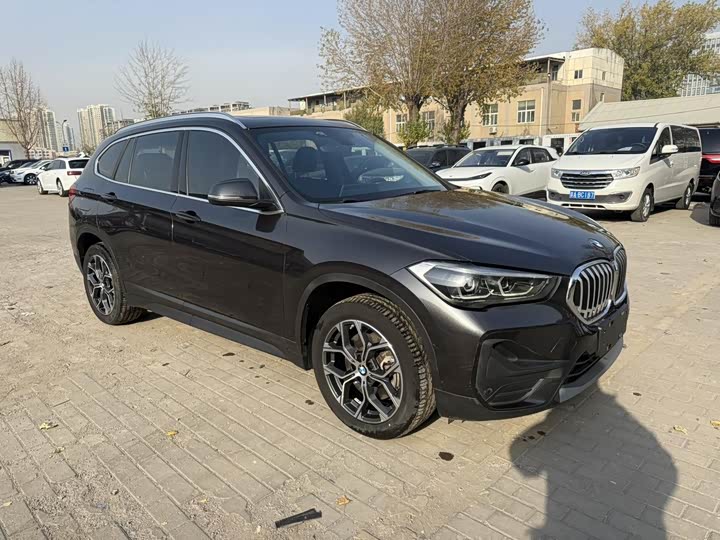 Фото 3 - BMW X1