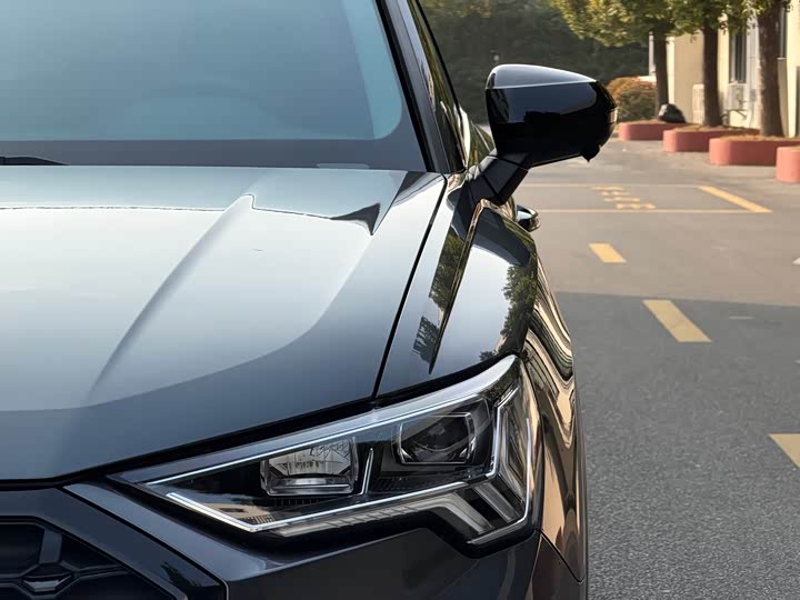 Фото 5 - Audi Q3