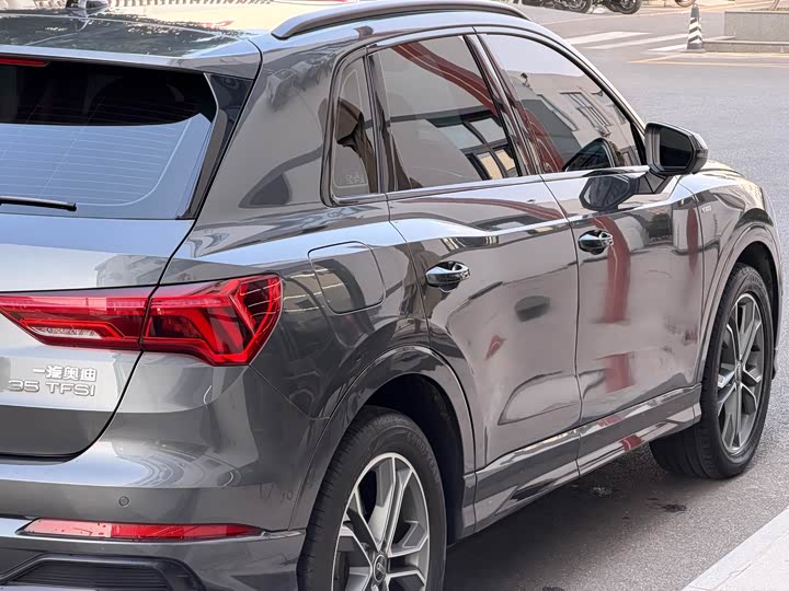 Фото 9 - Audi Q3