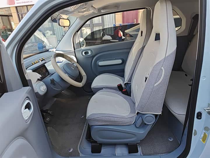 Фото 15 - Bestune Pony