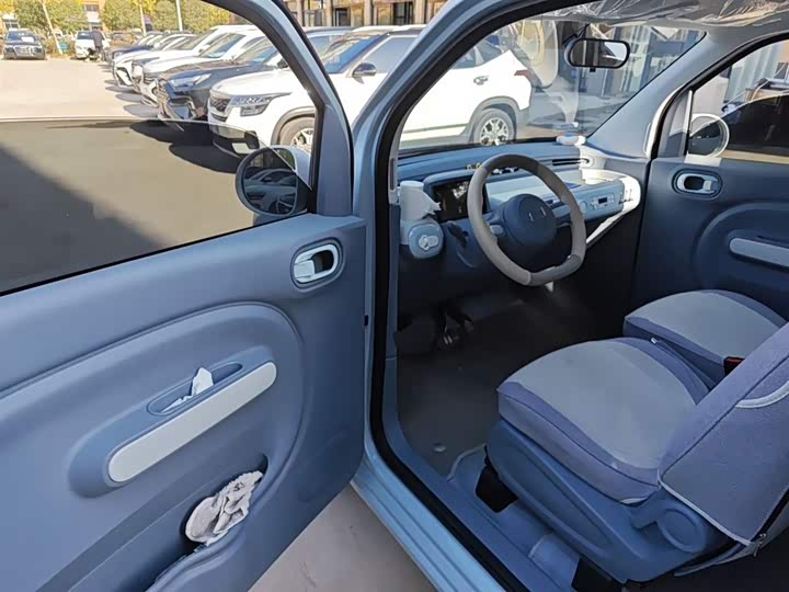 Фото 16 - Bestune Pony