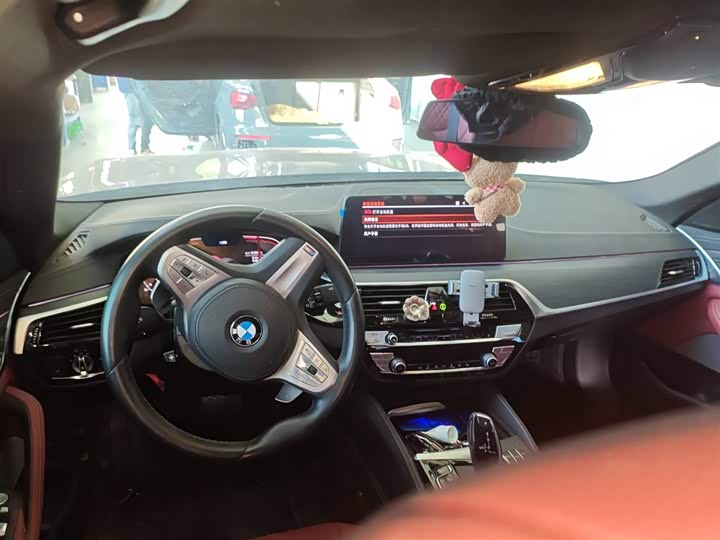 Фото 3 - BMW 5 Series