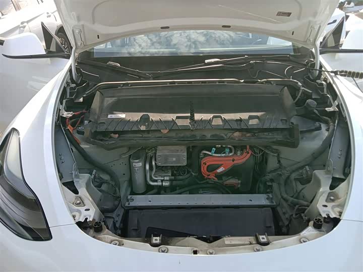 Фото 20 - Tesla Model Y