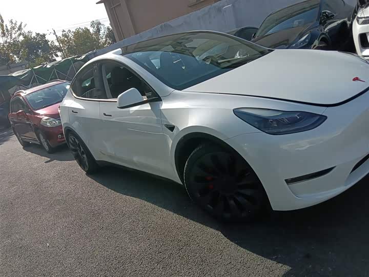 Фото 5 - Tesla Model Y
