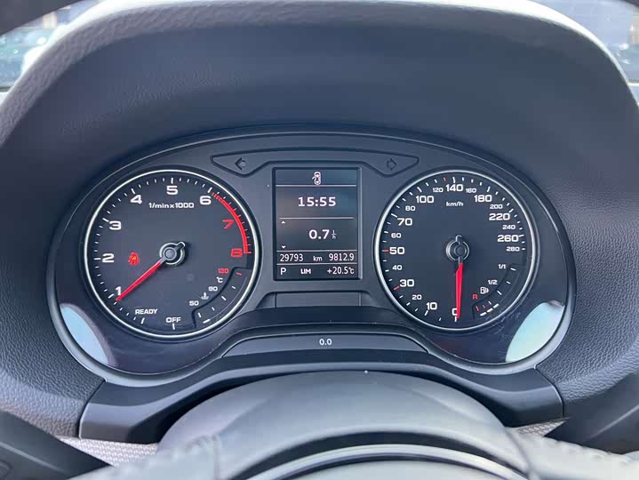 Фото 13 - Audi Q2L