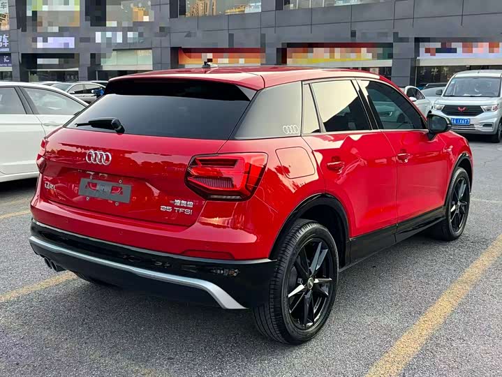 Фото 6 - Audi Q2L