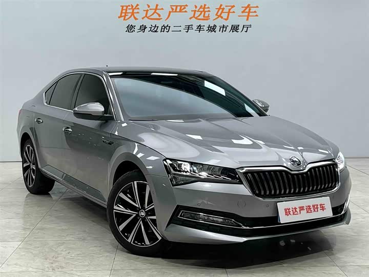 Фото 23 - Skoda Superb