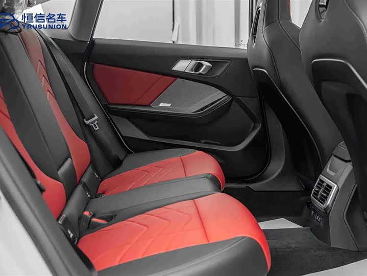 Фото 16 - BMW 2 Series