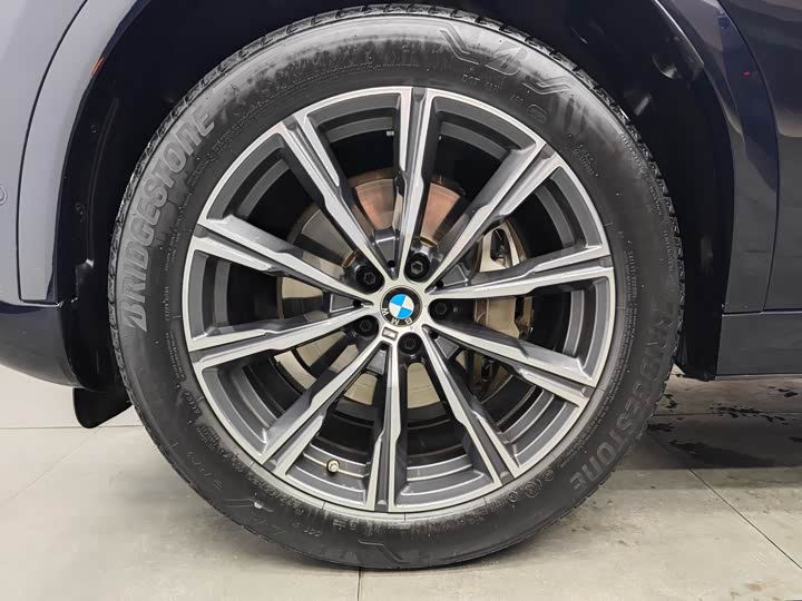 Фото 11 - BMW X6