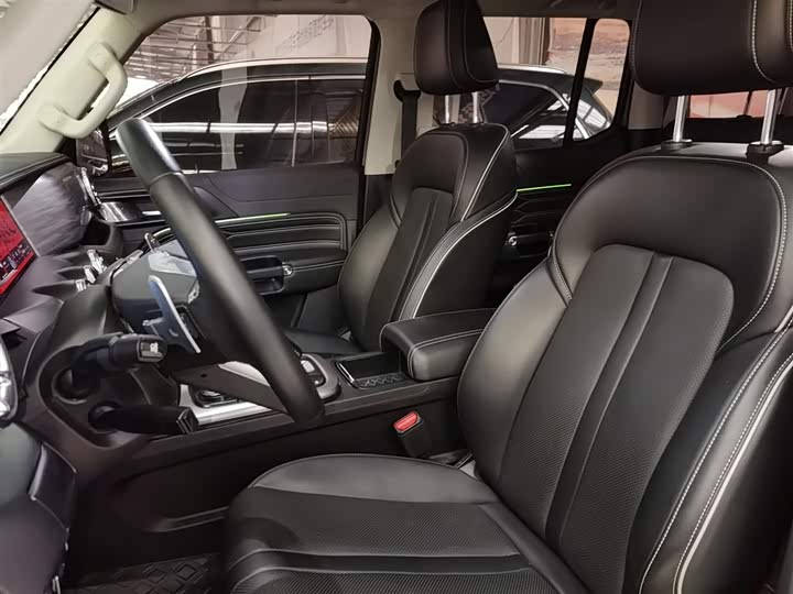 Фото 15 - Tank 300