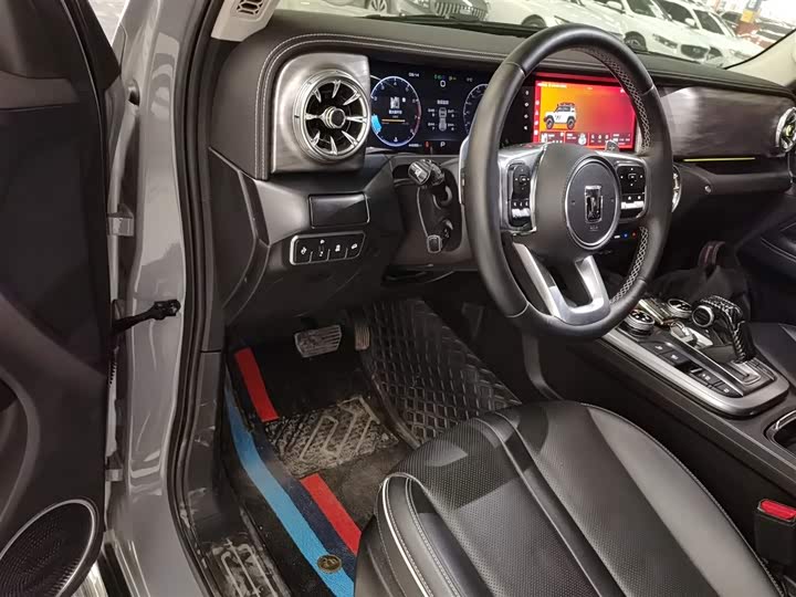 Фото 16 - Tank 300