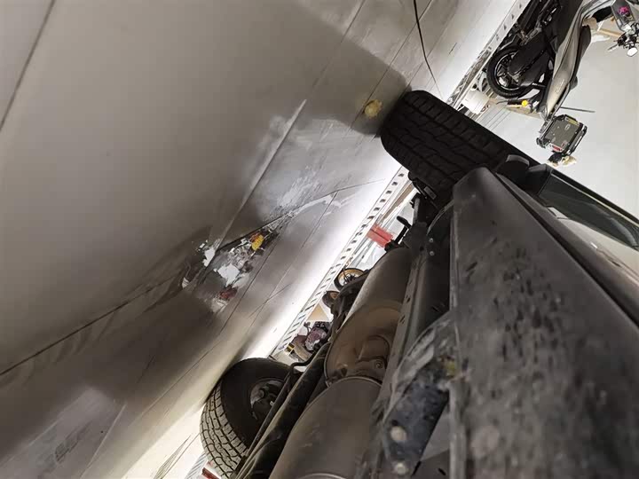 Фото 21 - Tank 300