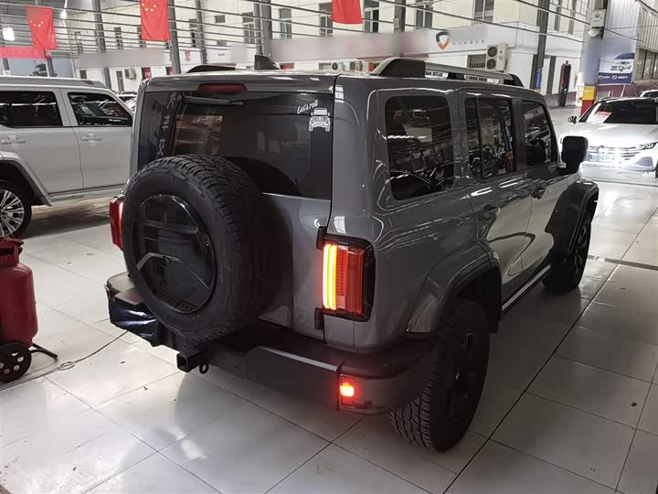 Фото 7 - Tank 300