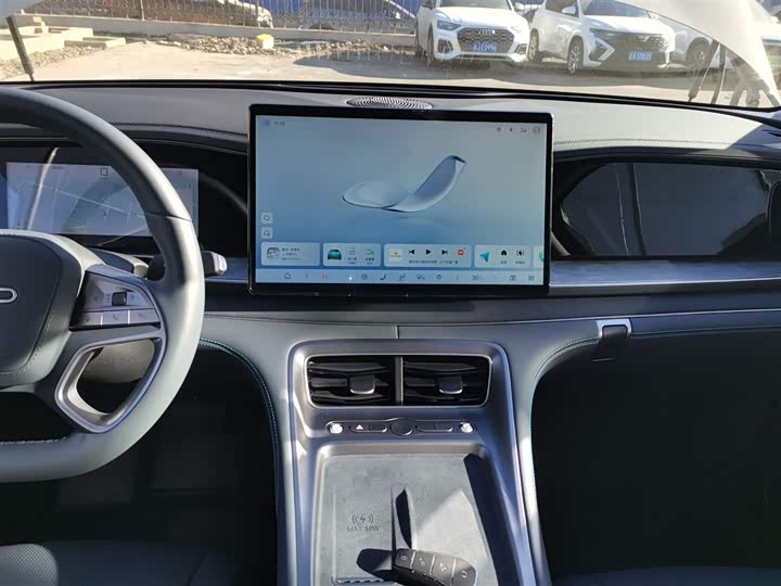 Фото 13 - BYD Sea Lion 07 DM-i Hybrid