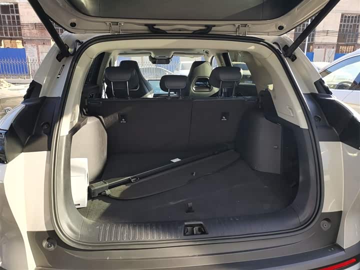 Фото 19 - BYD Sea Lion 07 DM-i Hybrid