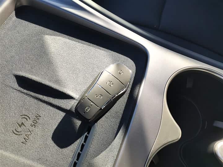 Фото 9 - BYD Sea Lion 07 DM-i Hybrid