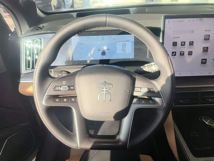 Фото 11 - BYD Song L DM-i Hybrid