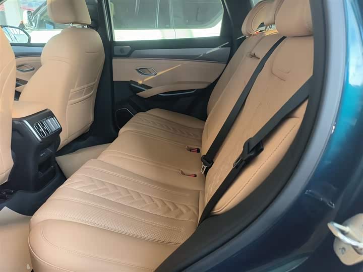 Фото 17 - BYD Song L DM-i Hybrid