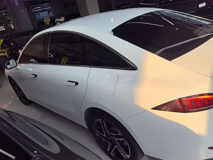 Фото 5 - Roewe D7