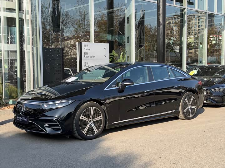 Фото 1 - Mercedes-Benz EQS