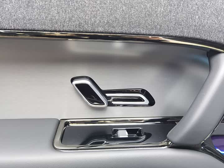 Фото 17 - Land Rover Range Rover Sport