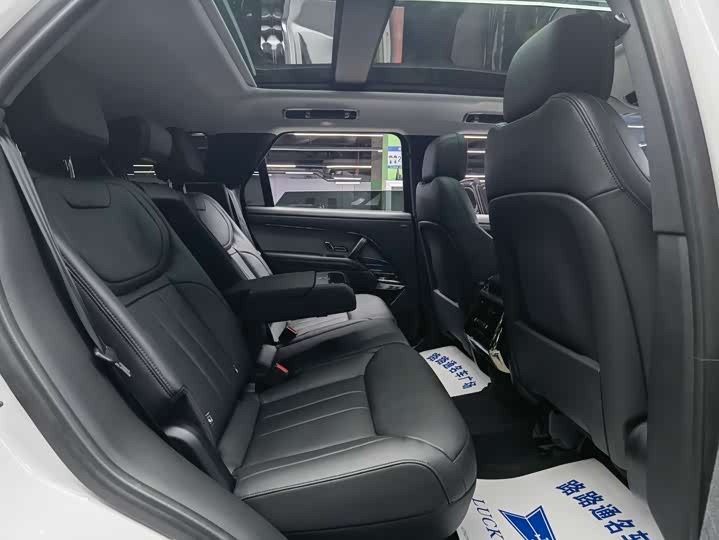 Фото 9 - Land Rover Range Rover Sport