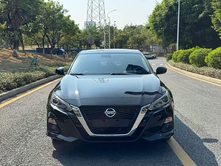 Фото 2 - Nissan Teana