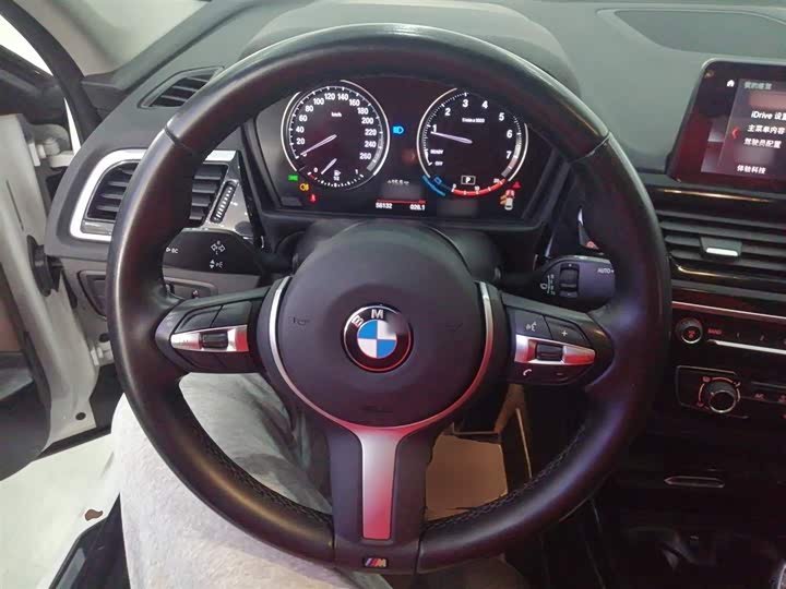 Фото 11 - BMW 1 Series