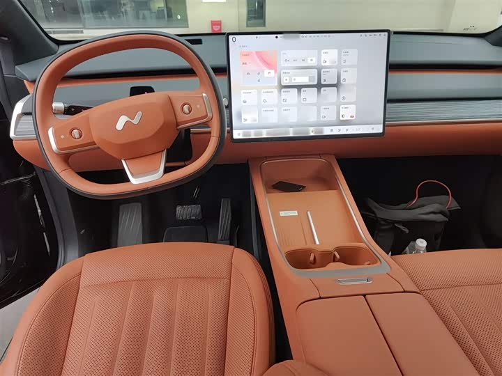 Фото 10 - Nio Onvo L60