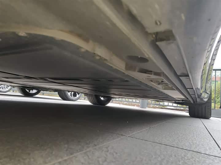 Фото 22 - Nio Onvo L60