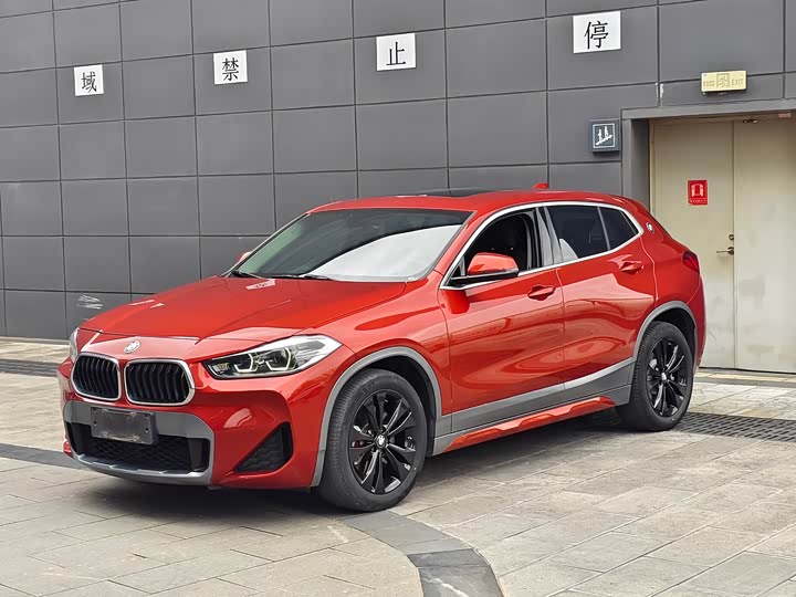 Фото 1 - BMW X2