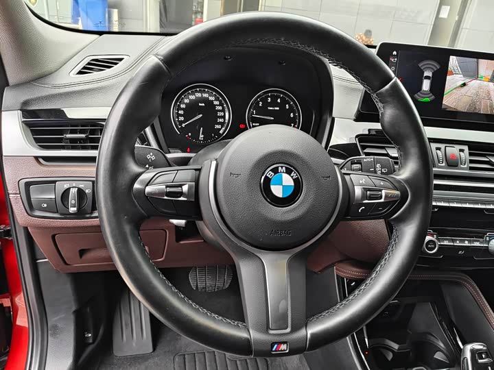 Фото 10 - BMW X2