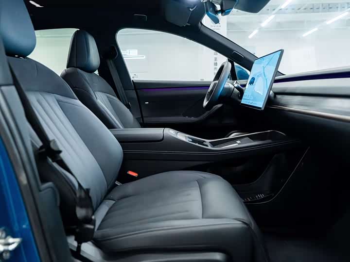 Фото 12 - Nio Onvo L60