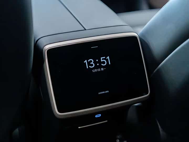 Фото 18 - Nio Onvo L60