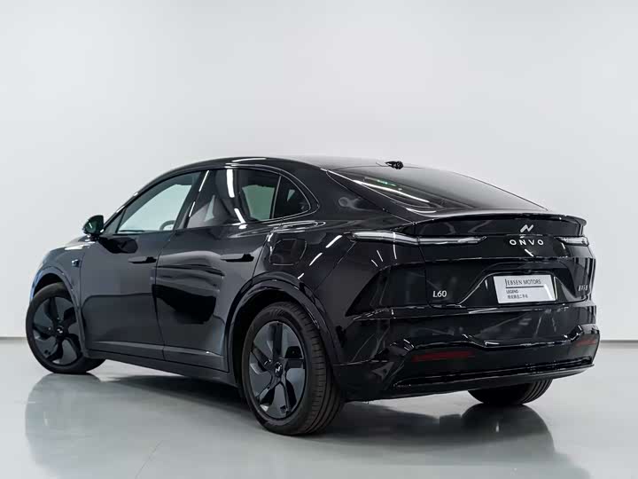 Фото 2 - Nio Onvo L60