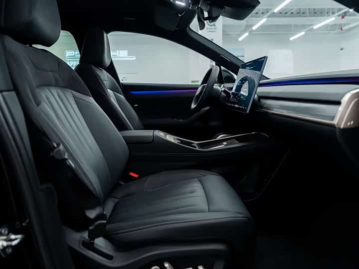 Фото 7 - Nio Onvo L60