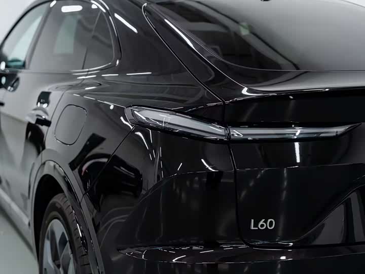 Фото 8 - Nio Onvo L60