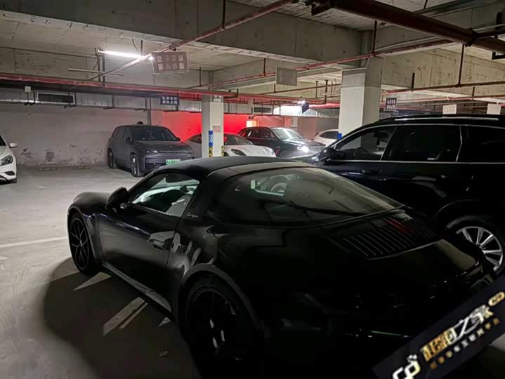 Фото 2 - Porsche 911