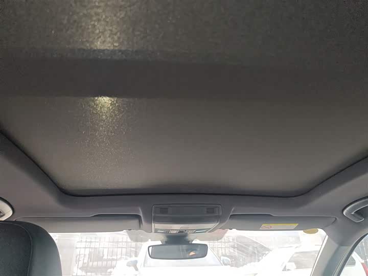 Фото 17 - Volkswagen T-Roc