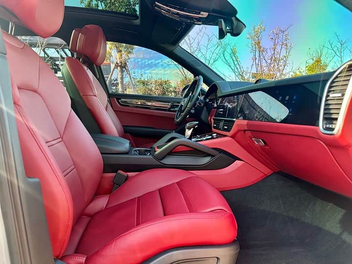 Фото 11 - Porsche Cayenne