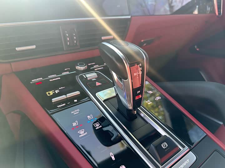 Фото 20 - Porsche Cayenne