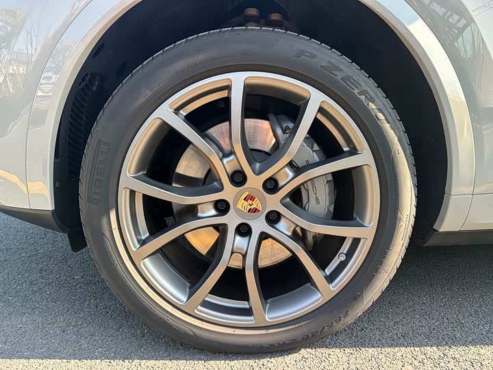 Фото 8 - Porsche Cayenne