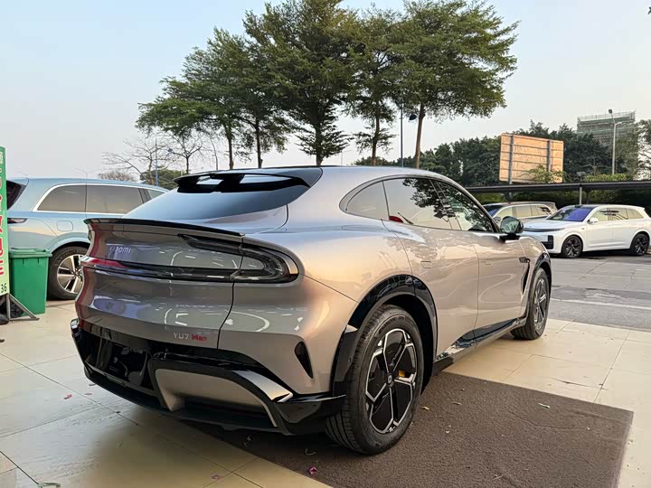 Фото 7 - Xiaomi YU7