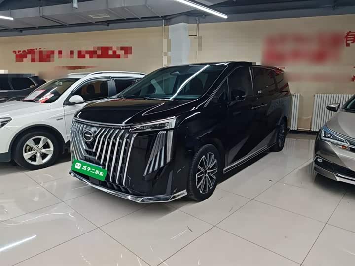 Фото 2 - GAC Trumpchi M8