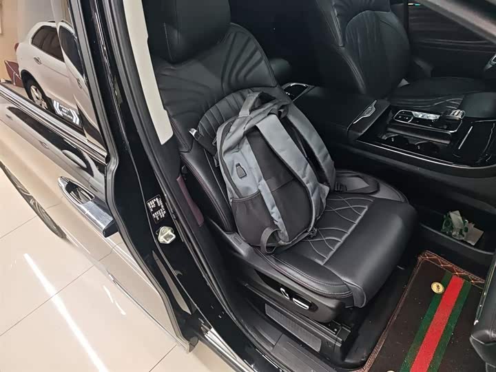 Фото 25 - GAC Trumpchi M8