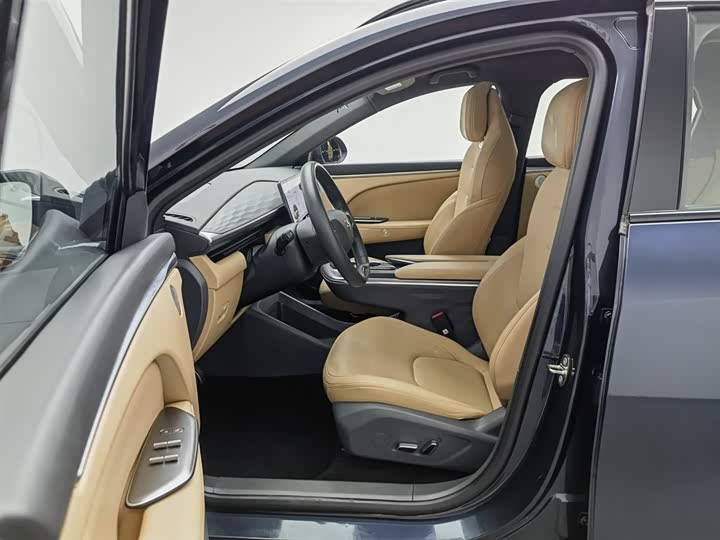 Фото 10 - BAIC Arcfox Alpha T5