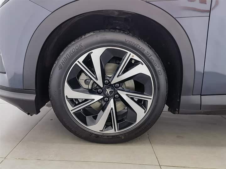 Фото 17 - BAIC Arcfox Alpha T5